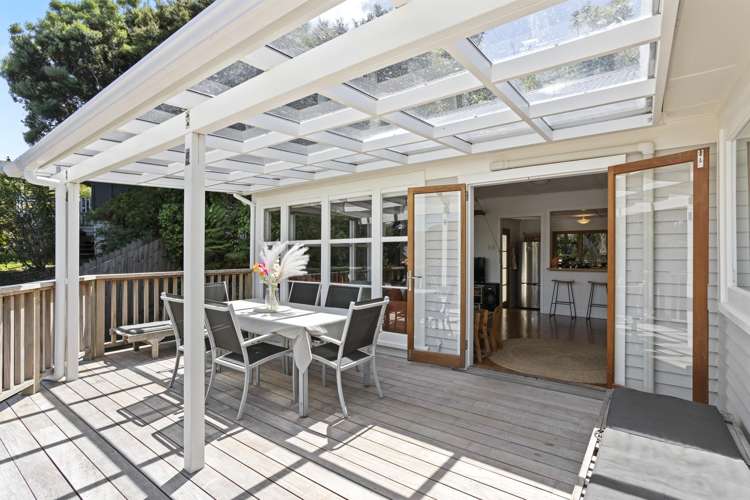 2b Foster Avenue Huia_11