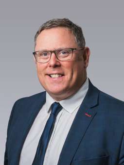 James takes on Colliers' key retail position