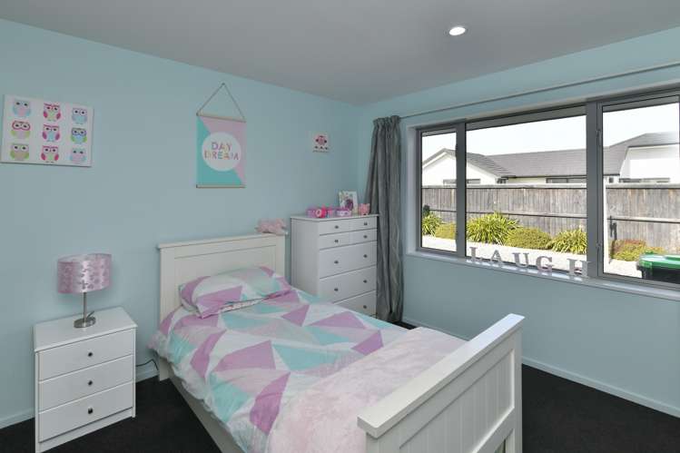 8 Coutts Lane West Melton_14