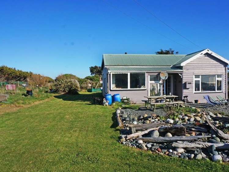 38 Dover Street Orepuki_14