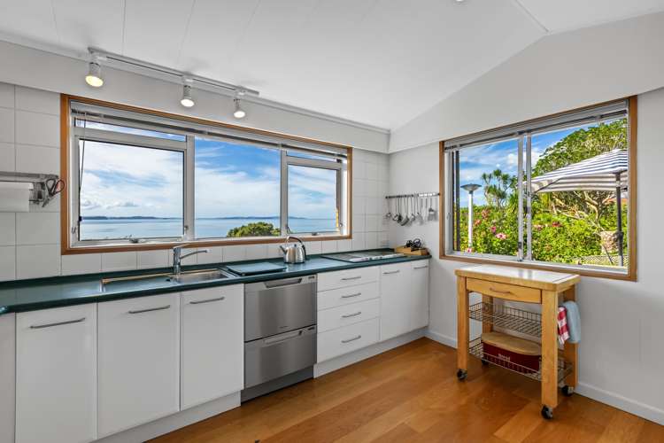 30 Upper Chelverton Drive Red Beach_6