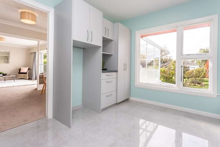 932 Avonside Drive Avondale_5