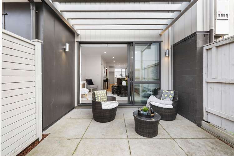 5 Tomtit Lane Flat Bush_14