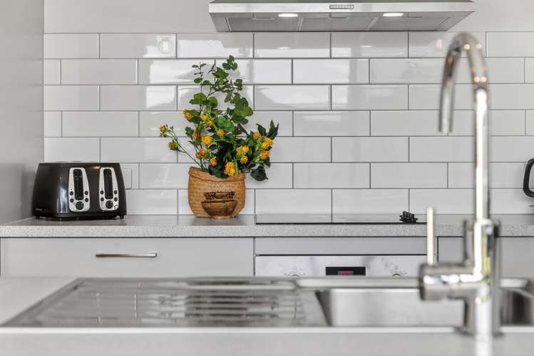 9 Isthmus Place Lake Hawea_3