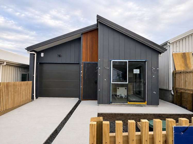 8 Kopu Road_0