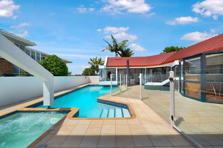 20 Taitua Drive Te Atatu South_18