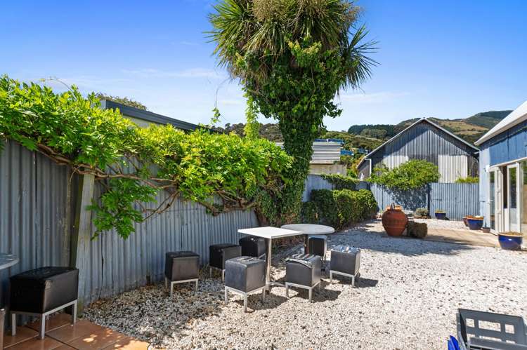 67 Beach Road Akaroa_38