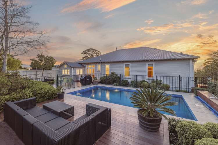 69 Hackthorne Road_0