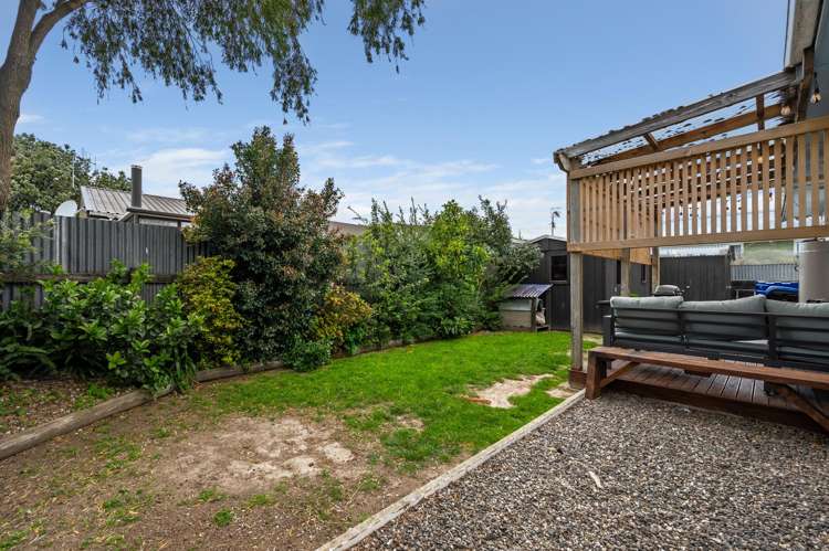 28 Neal Crescent Onekawa_10