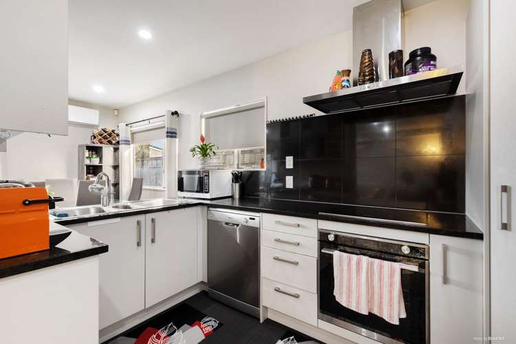 5/45a Swanson Road Henderson_6