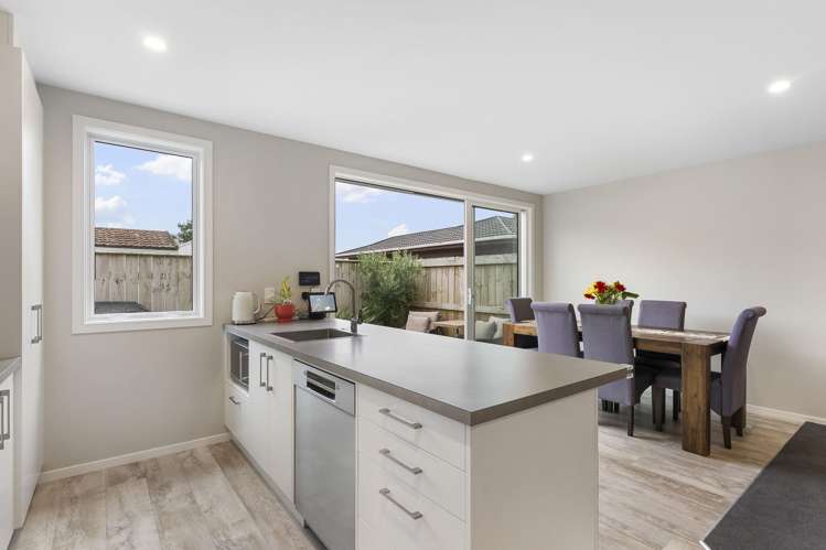 6/41 Main Road Wainuiomata_11