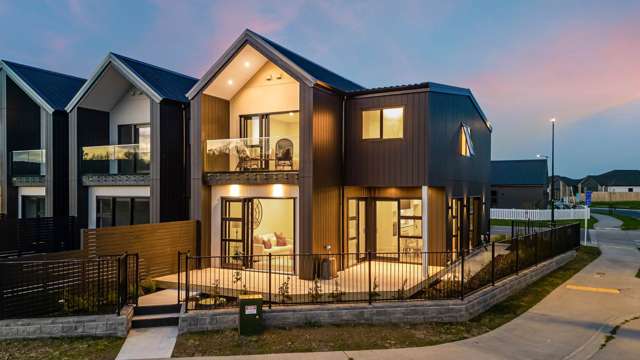 End Home with Valley Views