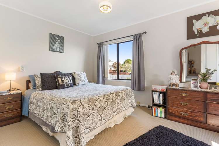 6 Booker Place Manurewa_8