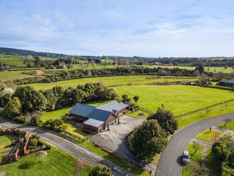 77 Aubin Close Pirongia_1