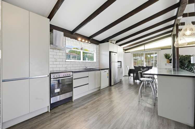 10 Ian Place Glendene_2