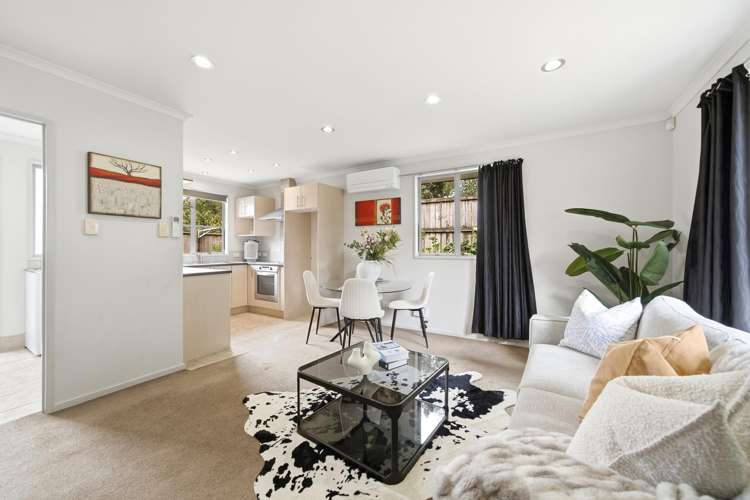 16A Fordyce Avenue Sunnyhills_7