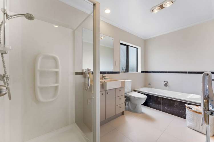 14 Reno Way Flat Bush_11