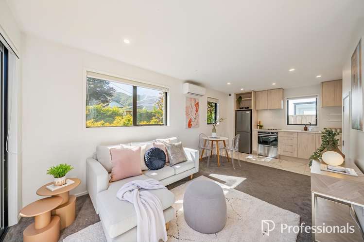 2/97 Whites Line East Waiwhetu_5