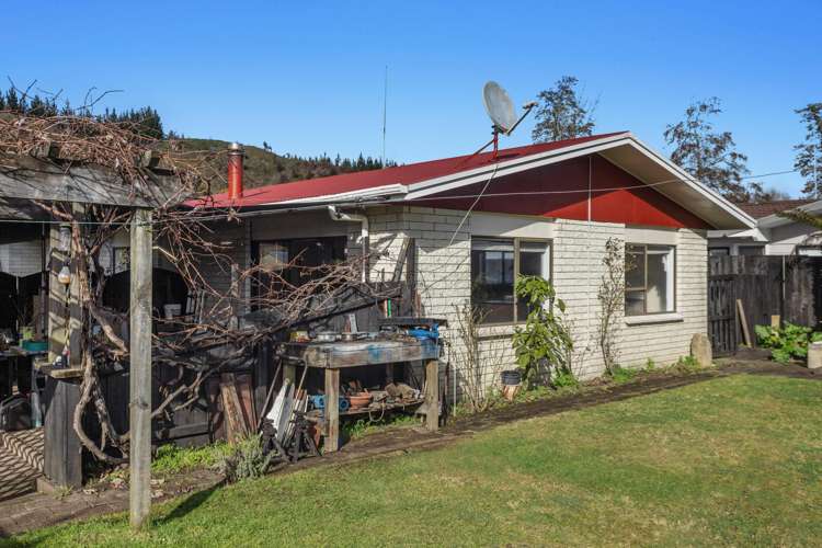 225 Valley Road_2