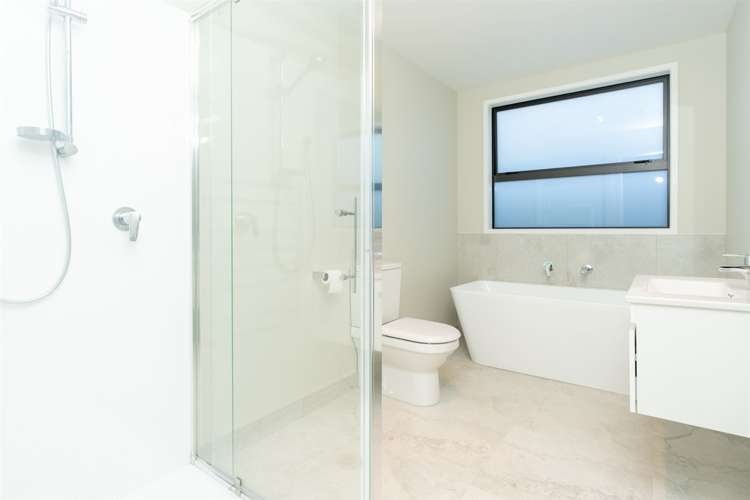 19 Trewern Avenue Chartwell_16