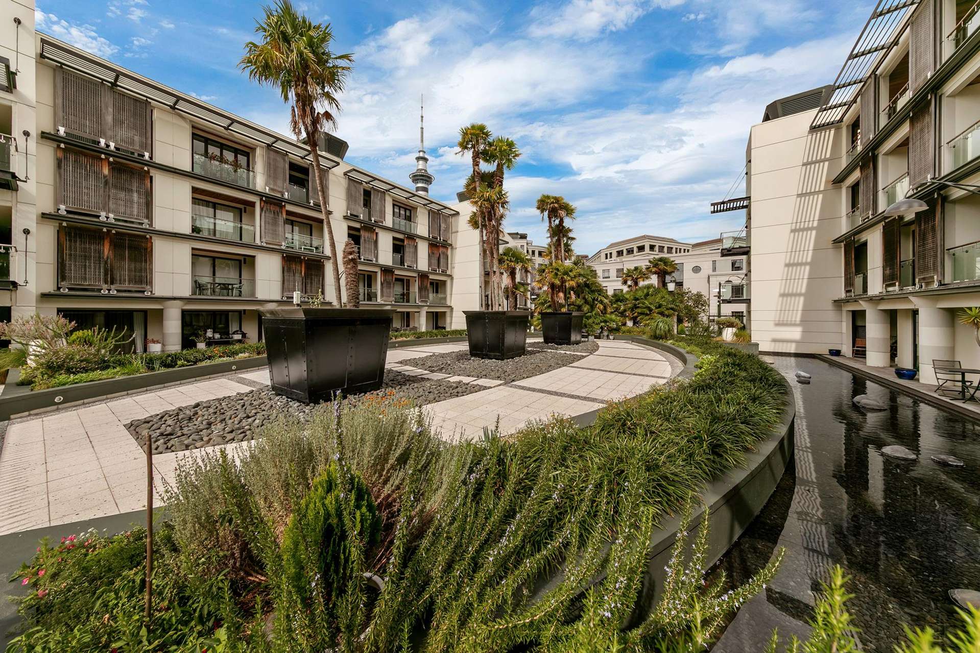 1J/22 Pakenham Street East Auckland Central_0