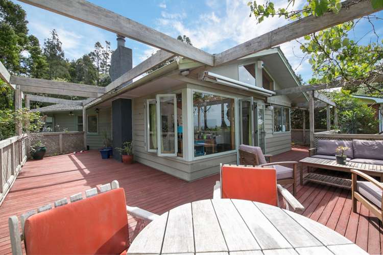 77 Tanekaha Road Titirangi_1