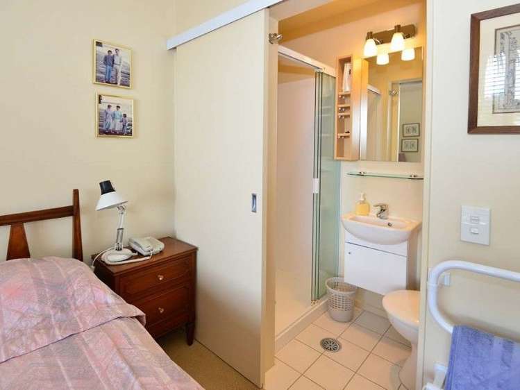 24/3 Riverside Road Orewa_13