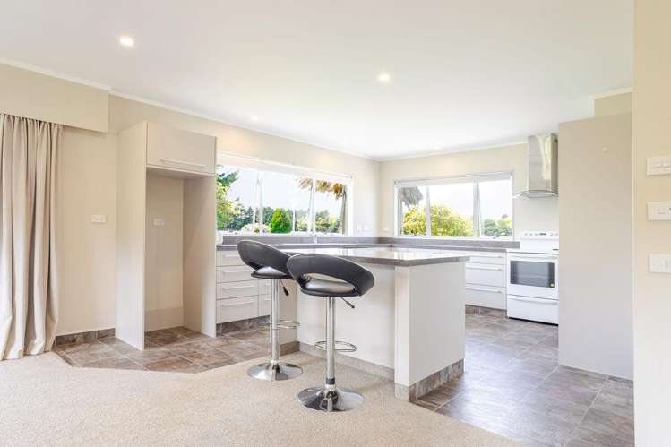 208 Adelaide Road Dannevirke_6