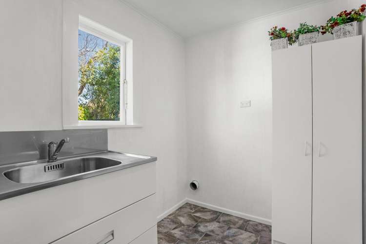 58 Pilmuir Street Hutt Central_11