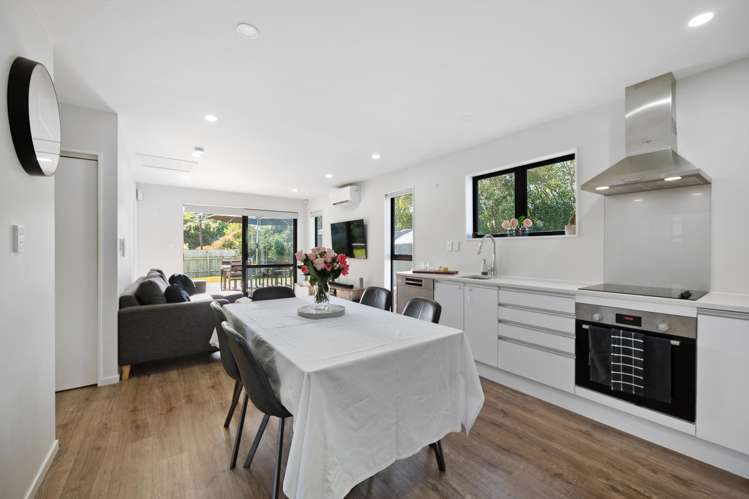 18 Taupata Lane Helensville_17