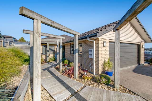 16 Seamount Drive Red Beach_1