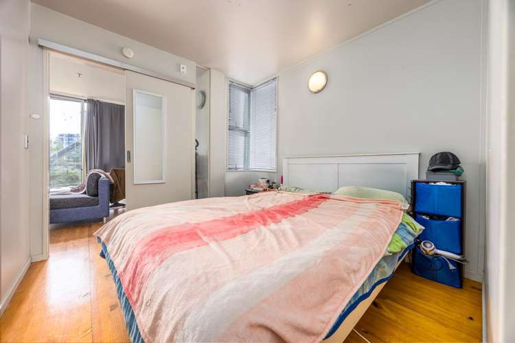 Flat 4B/8 Scotia Place City Centre_4