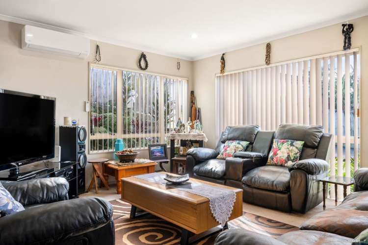 86 Robert Skelton Place Clendon Park_6