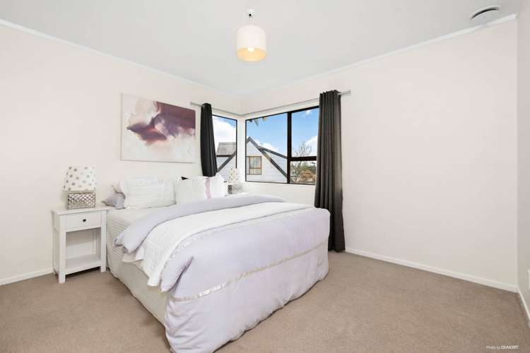 2/8 Sunward Rise Glenfield_9