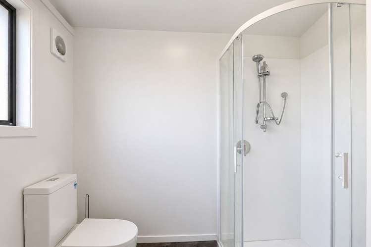 69 Lewis Street Glenview_19