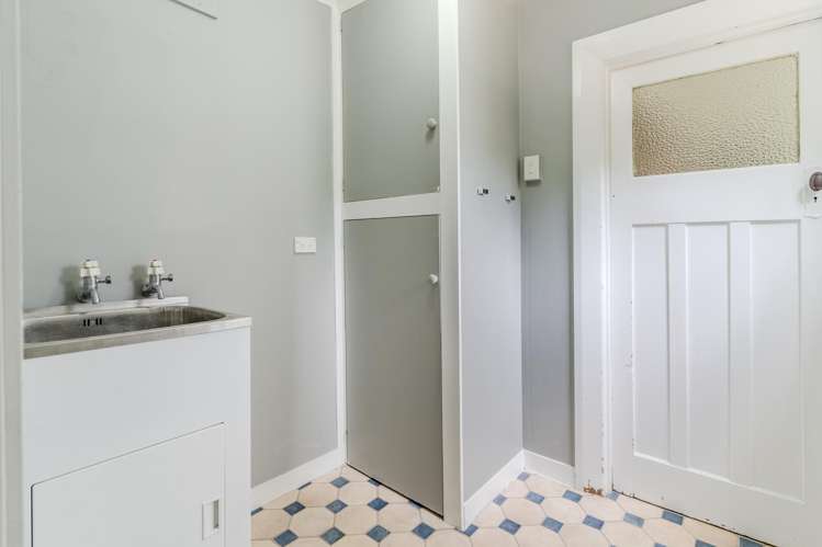 12 Sidey Street Calton Hill_17