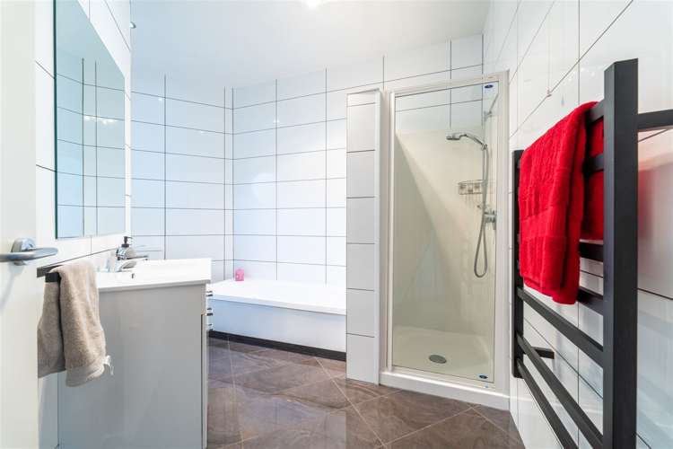 1/113 Orbell Street Glenwood_10