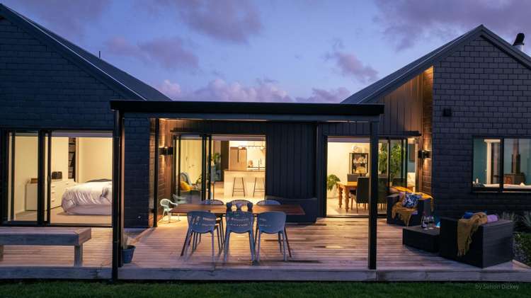 15 Ruruhi Street Raglan_1