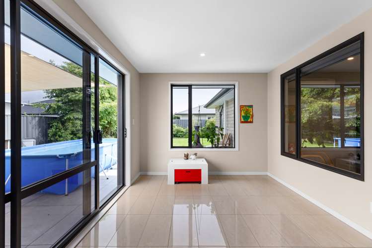 56 Kapiti Drive Poraiti_13