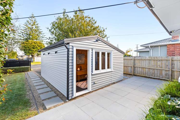 8 Waipani Road Te Atatu Peninsula_24