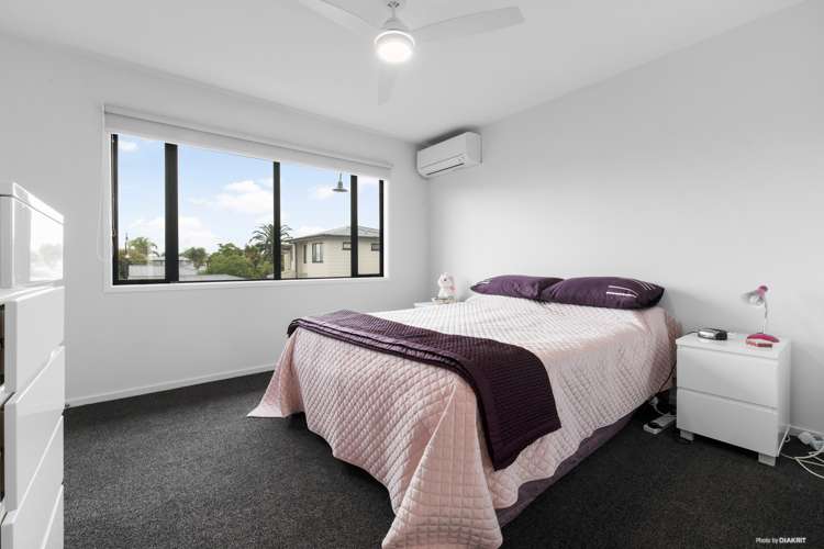 54/2 Armoy Drive East Tamaki_5