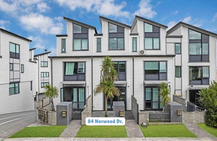 84 Norwood Drive Flat Bush_8