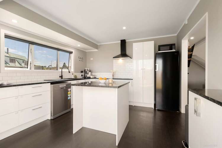 96B Racecourse Road_4