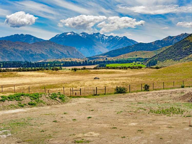 837 Lake Hawea to Albert Town Road_4