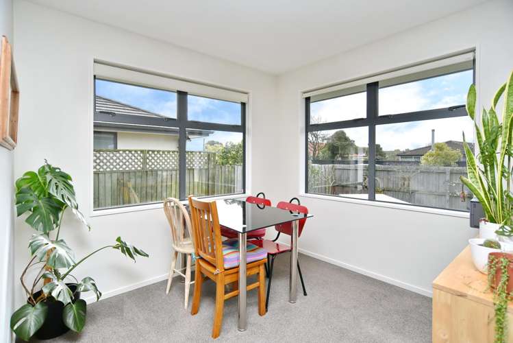 1/36 Reginald Street Burwood_6