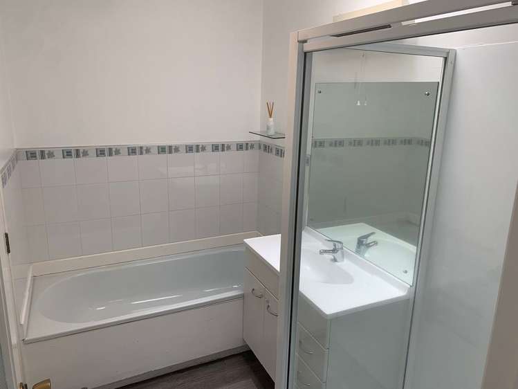 1/190 Queen street Northcote Point_15