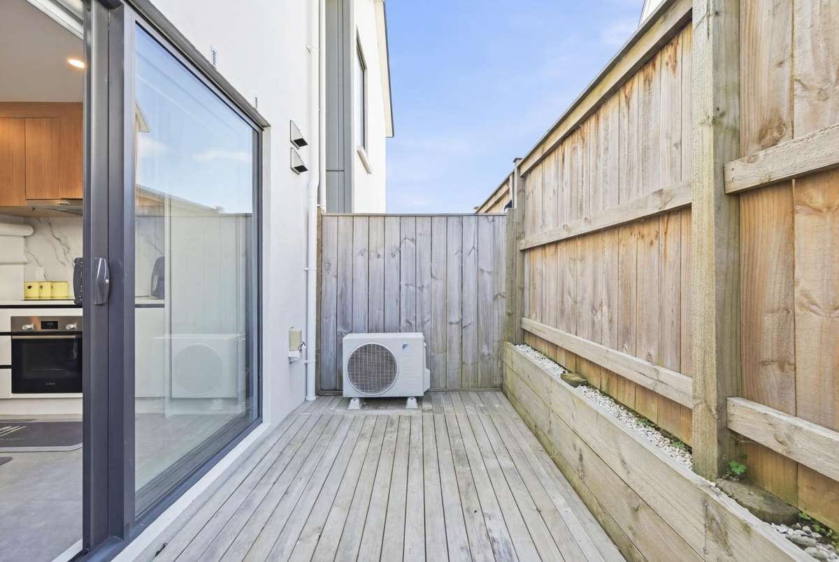 2/21 Podgora Avenue_3