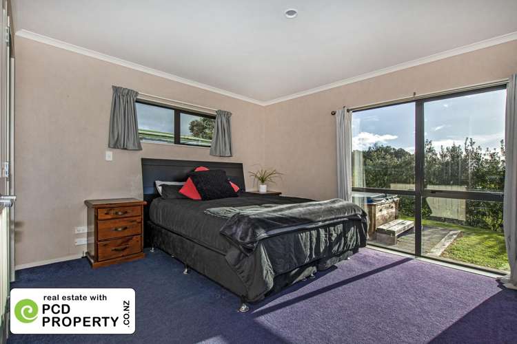 84 Valley View Road Otaika_13