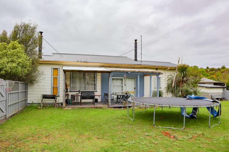 7 Seddon Street Runanga_24