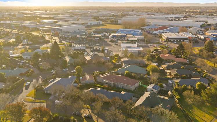23 Henry Wigram Drive Wigram_24
